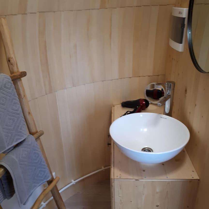 바링엔 Tinyhouse Zollernalb 아파트 외부 사진